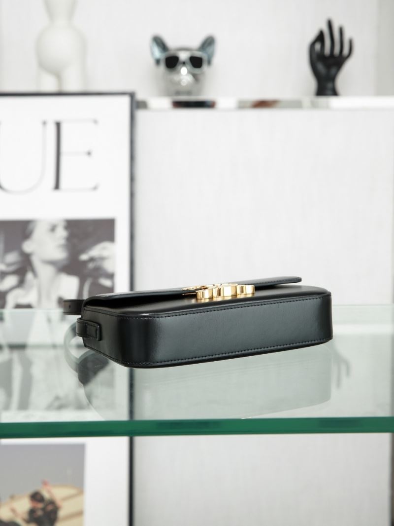 Ce1i*e triomphe bags